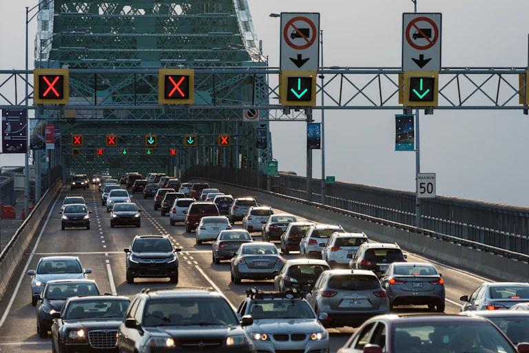 Trafic sur le pont Jacques-Cartier