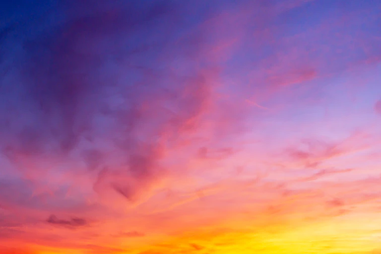 A twilight sky fillwed with many colours.