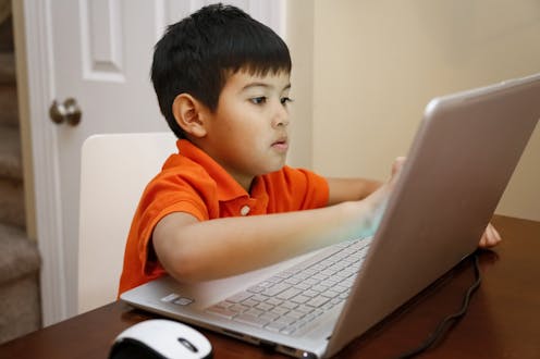Kids and their computers: Several hours a day of screen time is OK, study suggests