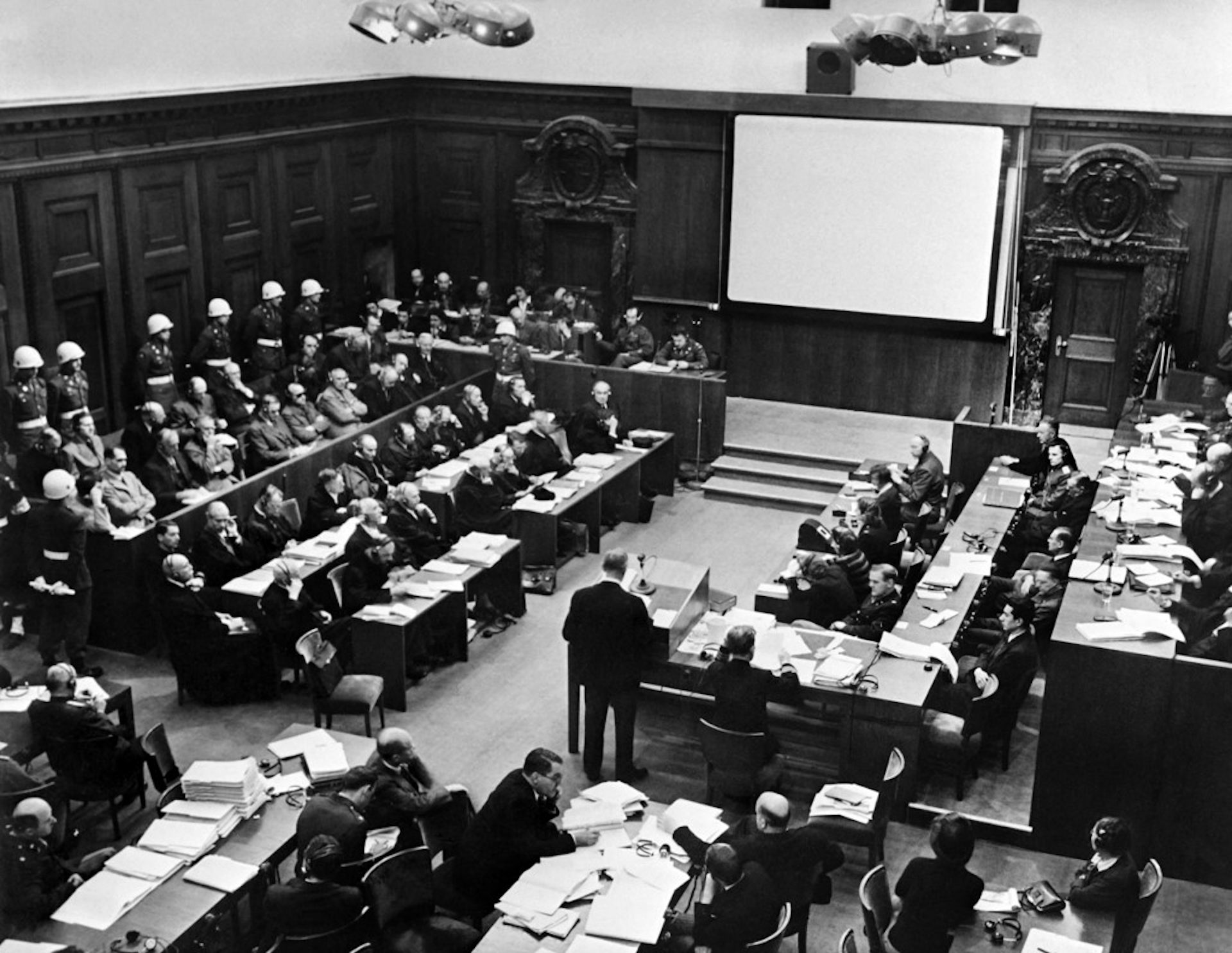 Procès d’un homme de 100 ans en Allemagne : pourquoi juger les crimes