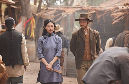 a compelling murder mystery shines light on early Australian multiculturalism