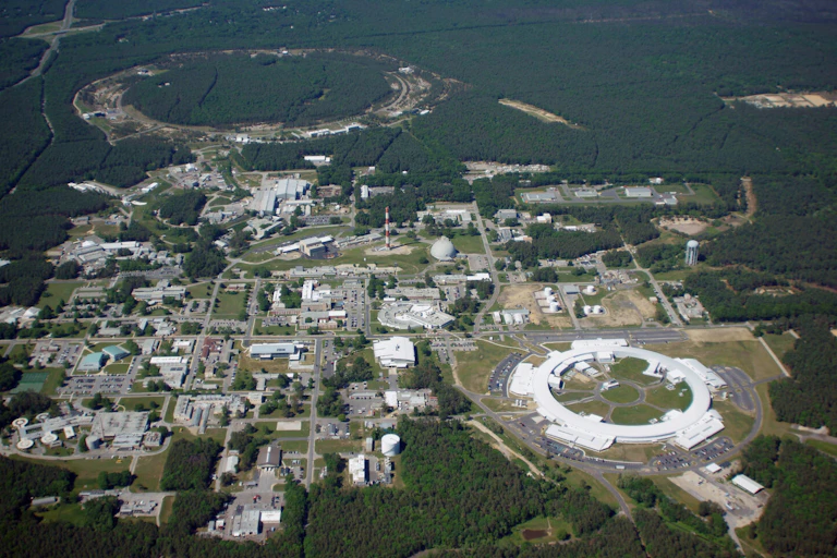 Image of the Brookhaven National Laboratory in the US.