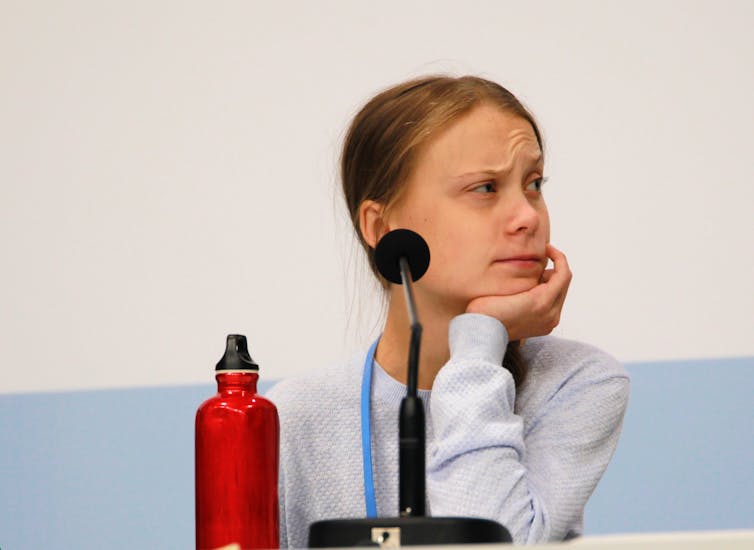 Greta Thunberg levanta una ceja durante una sesión de la COP25