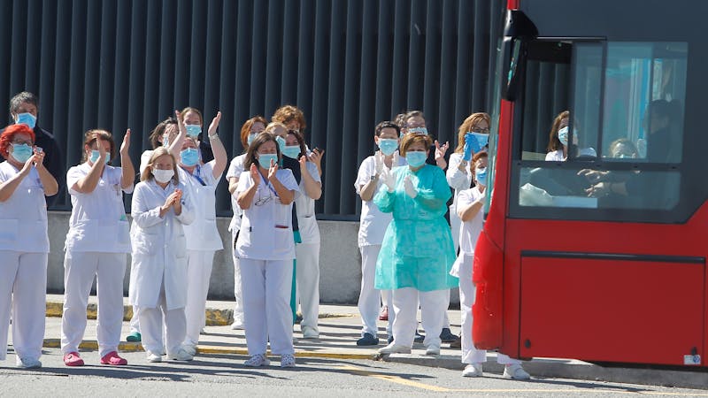 ¿Superheroínas o kamikazes? Ser enfermera durante la pandemia por coronavirus ¿Superheroínas o kamikazes? Ser enfermera durante la pandemia por coronavirus