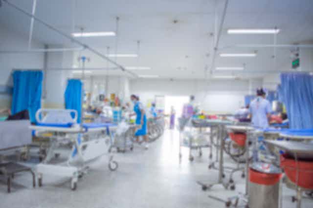 Nurses working in an emergency department