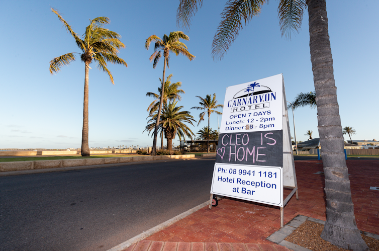 'Cleo is home' sign in Carnarvon, WA