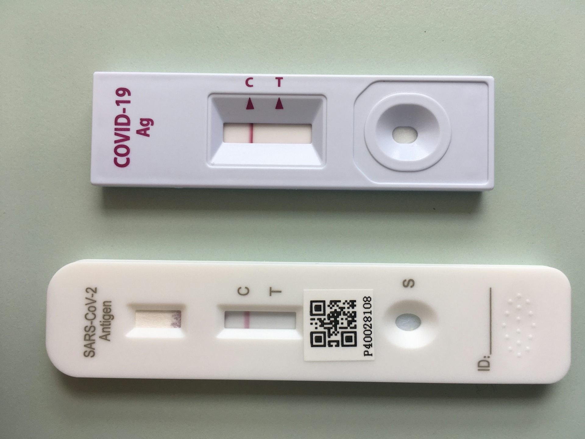 What s the difference between a PCR and antigen COVID 19 test