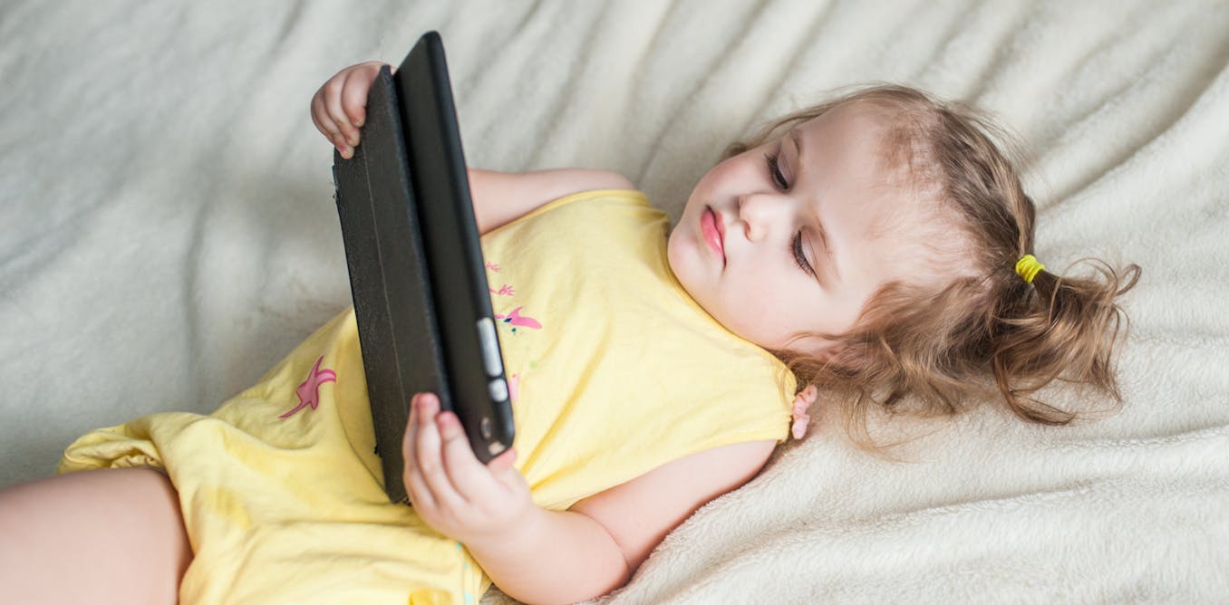 Studies suggest no causal link between young children's screen time and later symptoms of inattention and hyperactivity