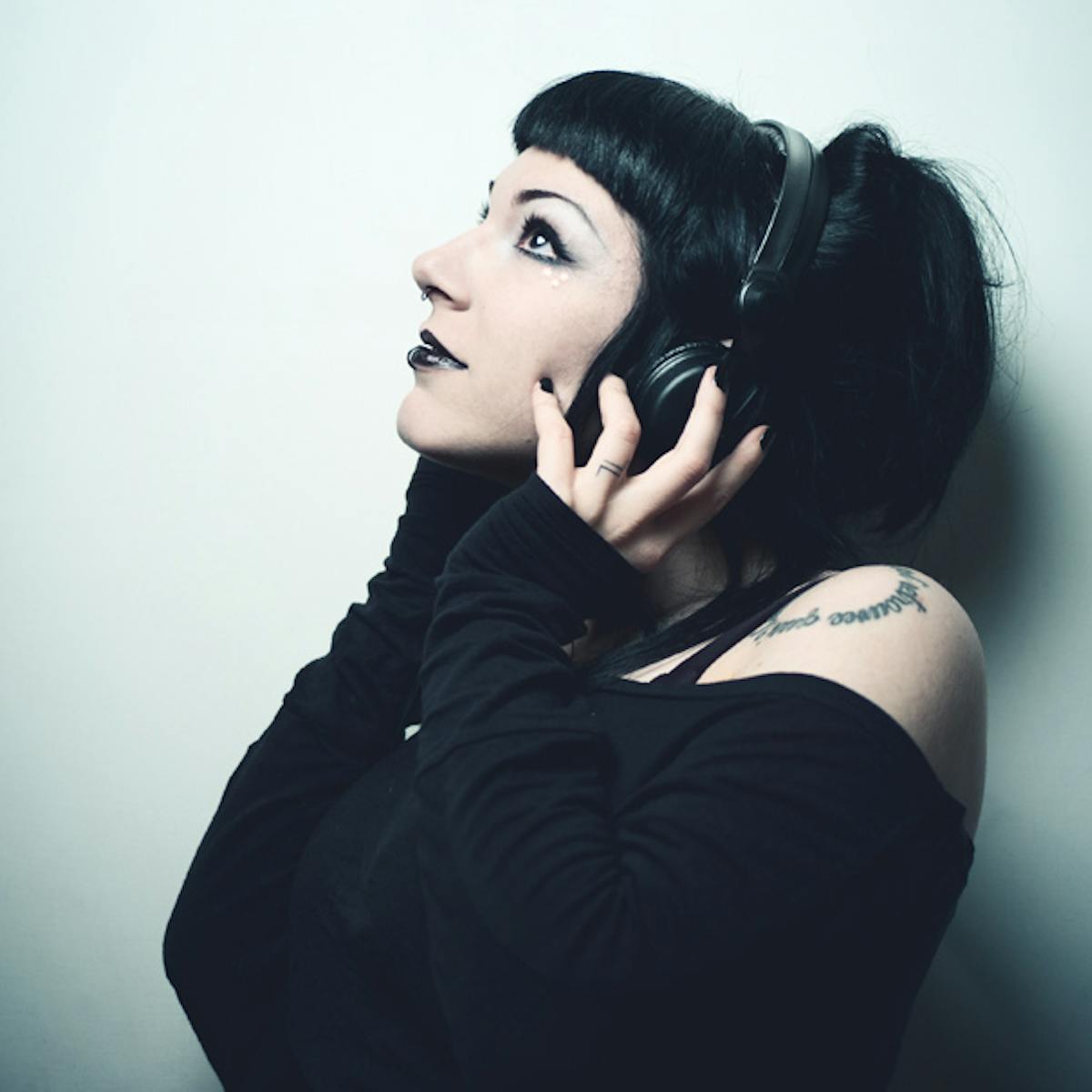 Chills And Thrills Why Some People Love Music And Others Don T Chills And Thrills Why Some People Love Music And Others Don T