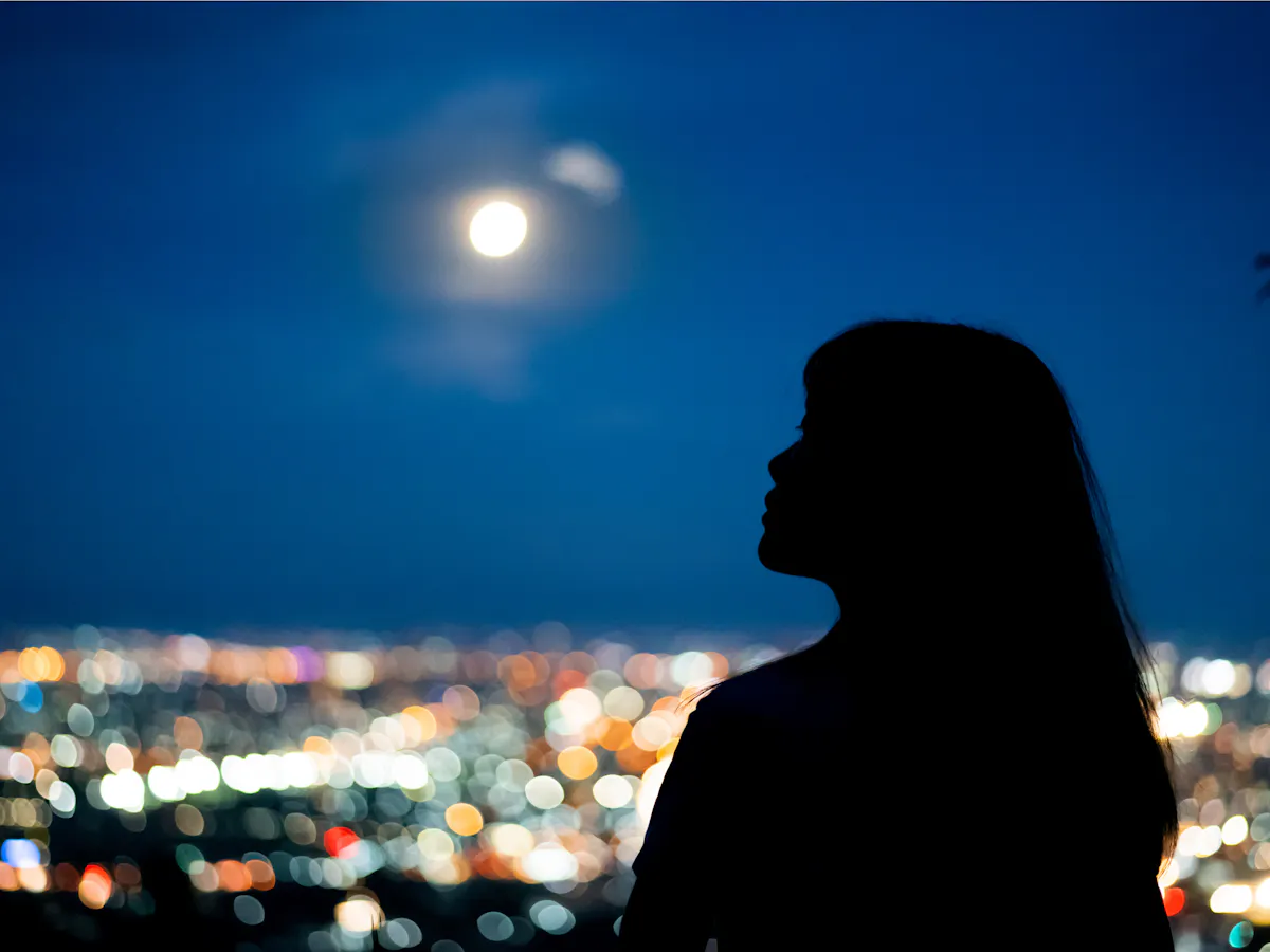 Nos quita el sueño la luna llena?