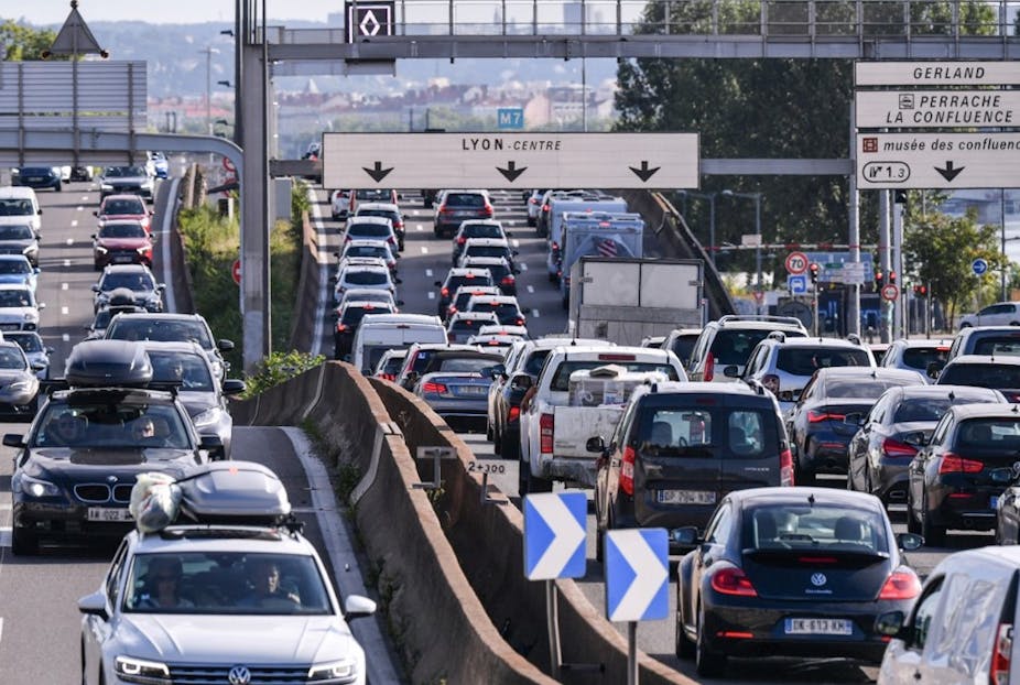 Pourquoi supprimer des autoroutes peut réduire les embouteillages