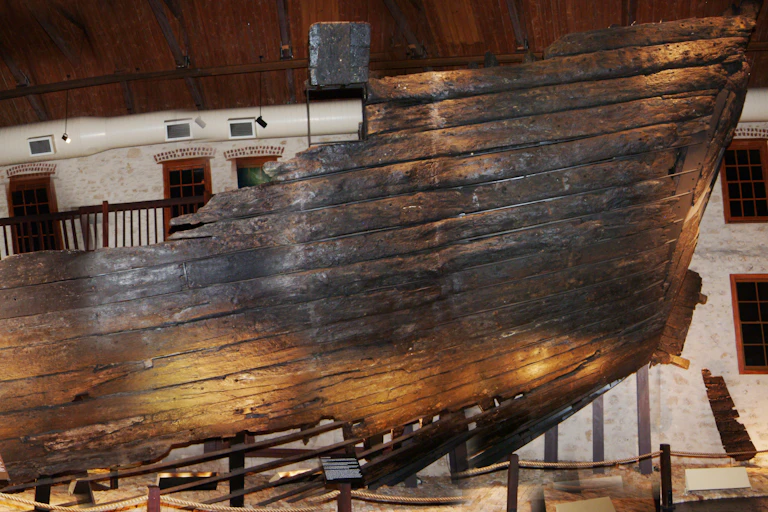 Batavia' ship exterior oak planking