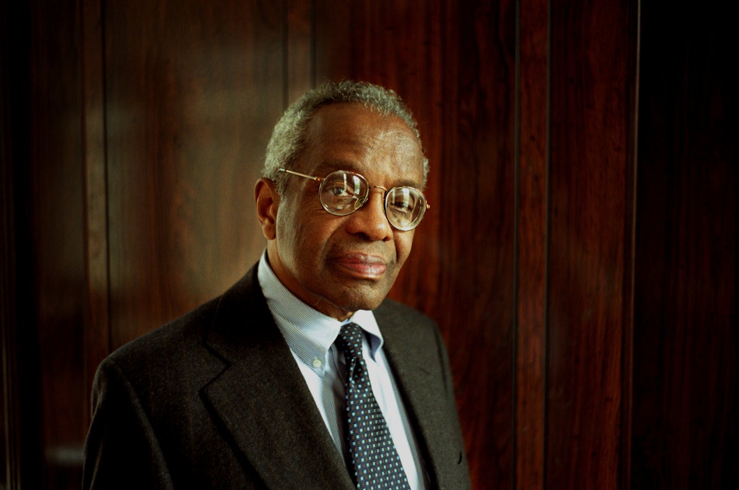 Harvard Law profesor Derrick Bell is credited with originating critical race theory