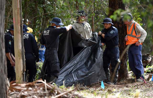Police search bushland for remains of missing boy William Tyrrell