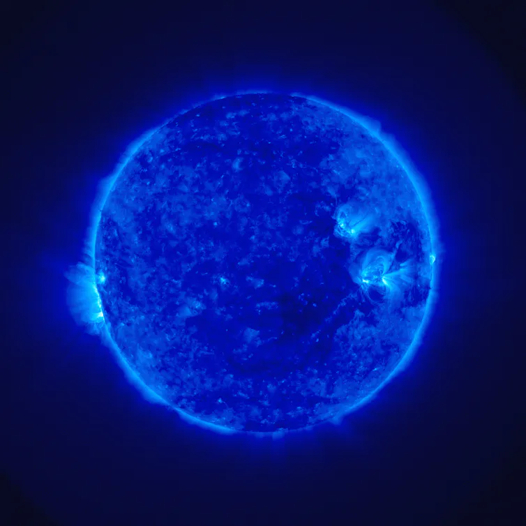 Soleil en fausses couleurs, vu dans l’ultraviolet