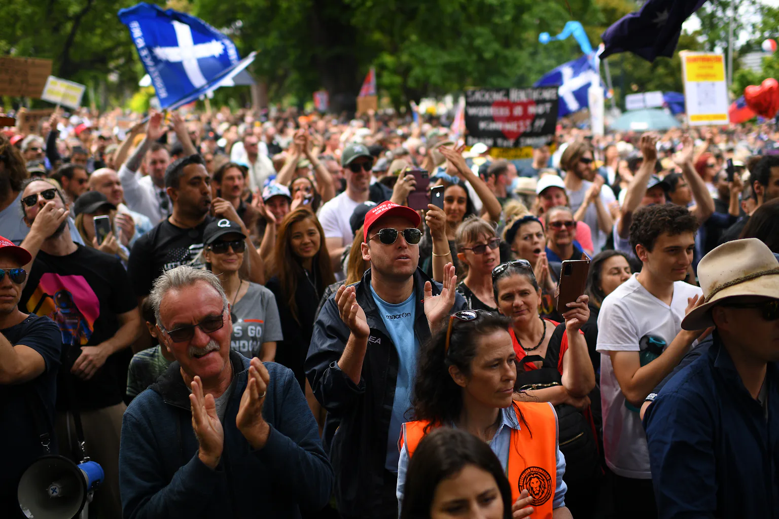 Polical Rally 500,000 or 20,000? How to estimate the size of a political rally properly