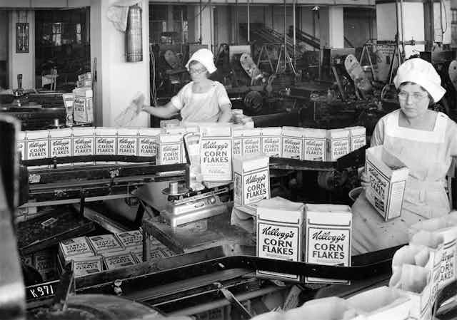 Women working in a Kellogg's Corn Flakes factory.