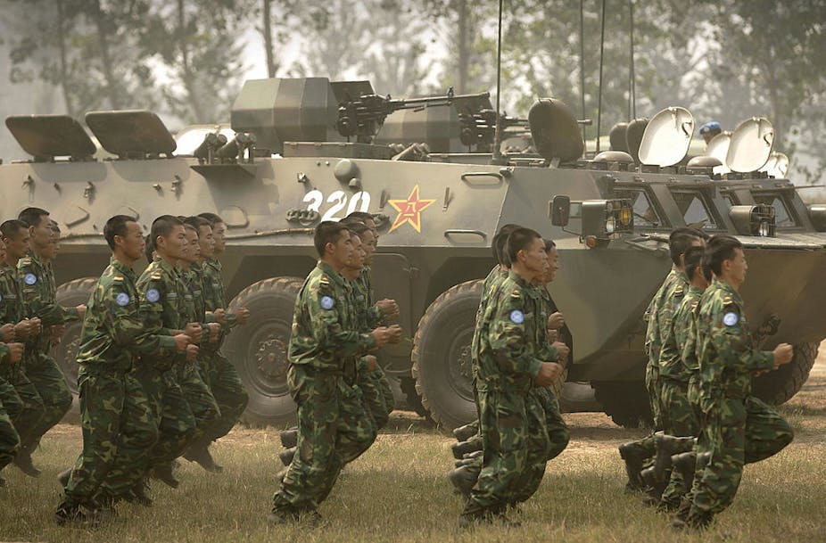 Chinese soldiers at a training exercise