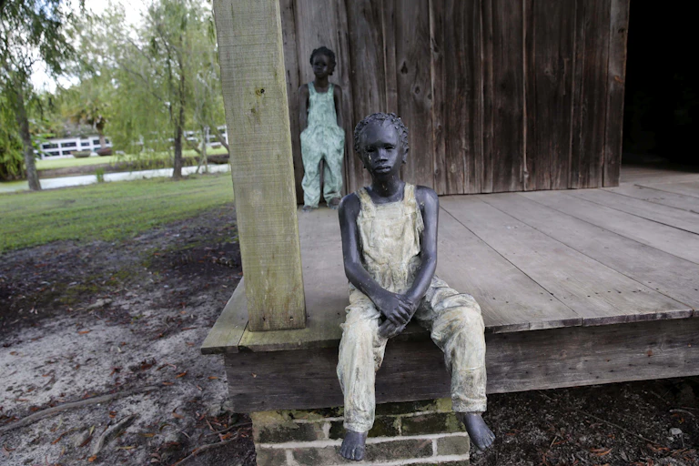 Statues of enslaved boys at the Whitney Museum.The Whitney Museum focuses on the lives of the enslaved.
