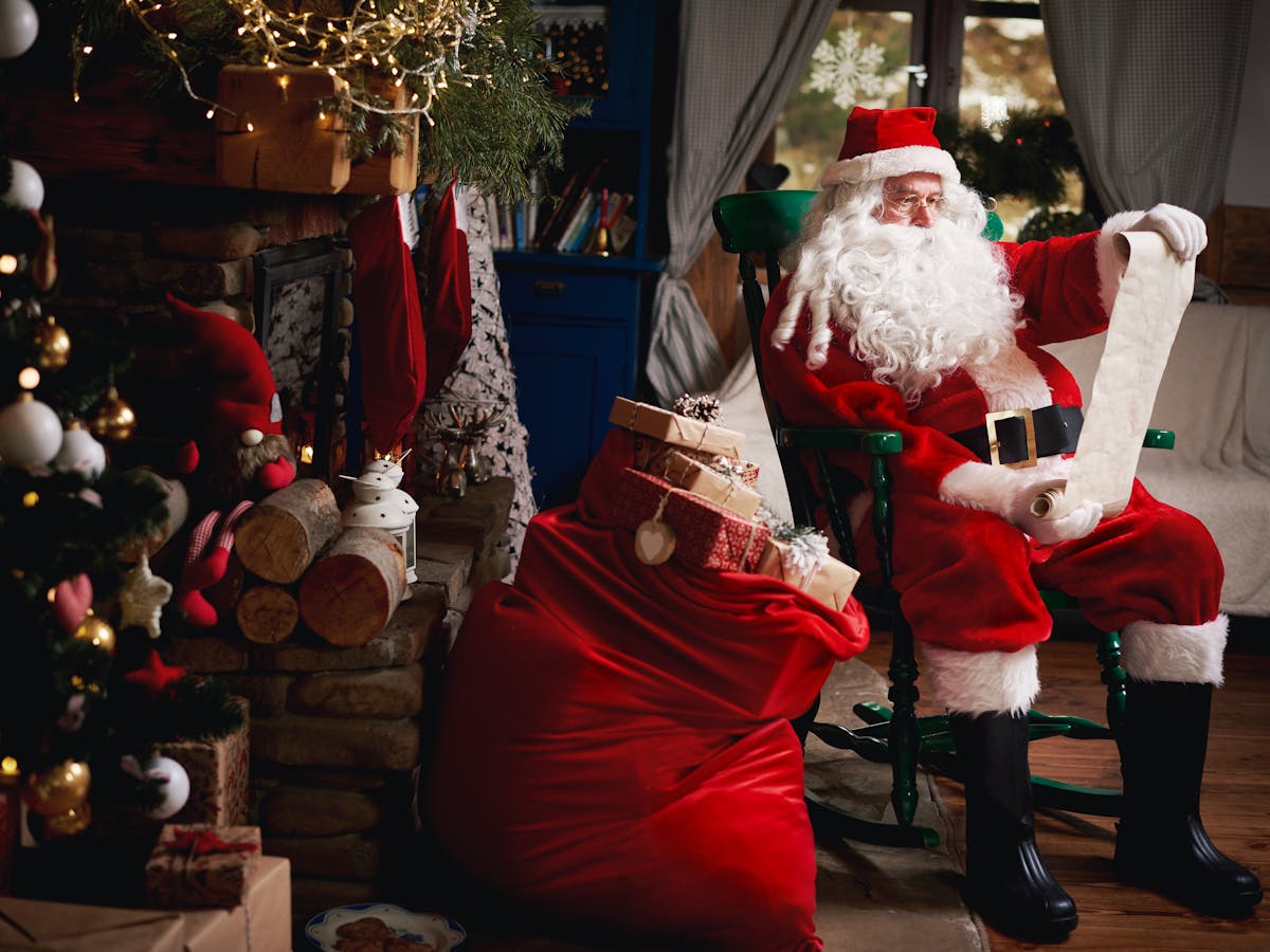 How Christmas became an American holiday tradition, with a Santa Claus,  gifts and a tree