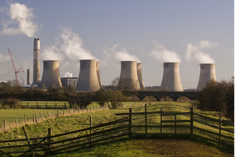 Power station cooling towers
