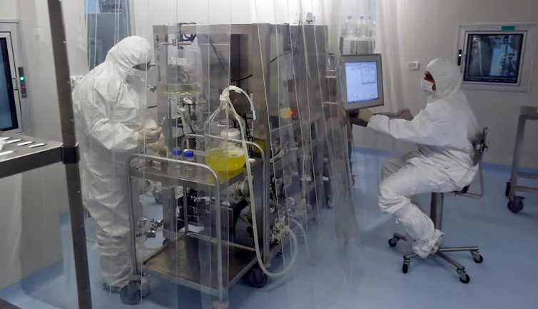 Cuban scientists working on vaccine development