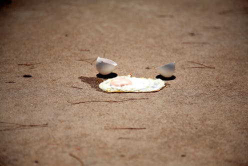 can you really fry an egg on the footpath on a hot day?