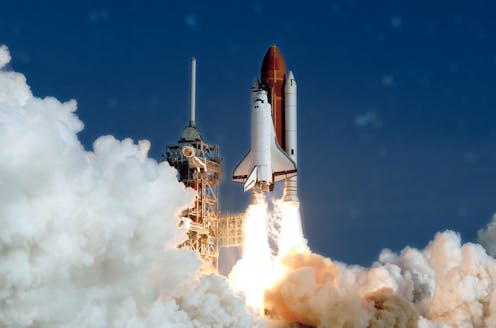 how exactly does a spaceship get into space?
