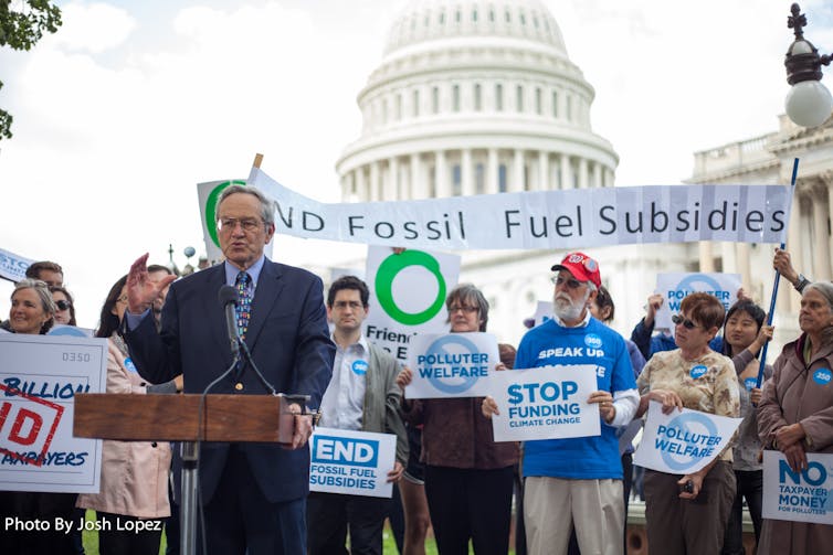 Protesters against fossil fuel use outside the White House