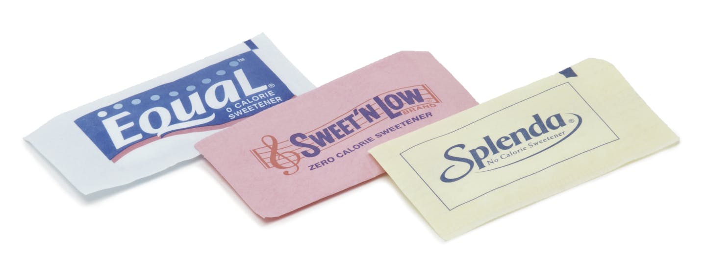 Packets of Splenda, Sweet'N Low and Equal.