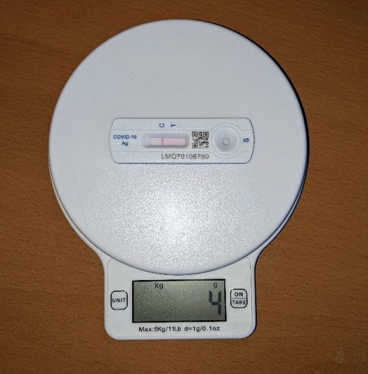plastic thing on electronic scales