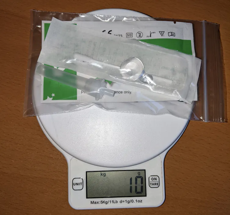 Small medical items on an electronic scales