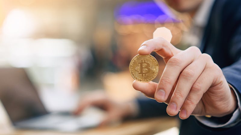 Volatilidad, burbujas, riesgo: ¿Cómo regular el mercado de criptomonedas? Volatilidad, burbujas, riesgo: ¿Cómo regular el mercado de criptomonedas?