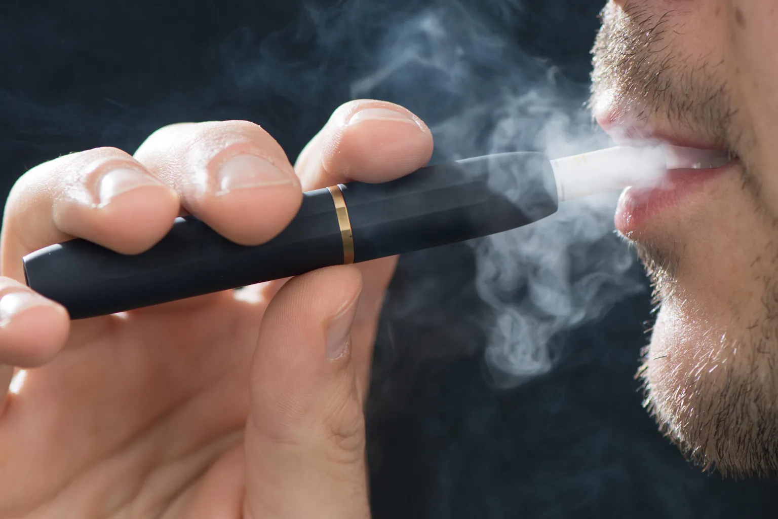 Heated tobacco: a new review looks at the risks and benefits Heated tobacco: a new review looks at the risks and benefits
