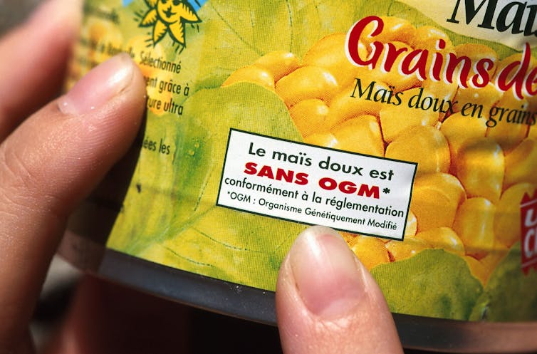 Nhãn công bố bằng tiếng Pháp trên ngô đóng hộp