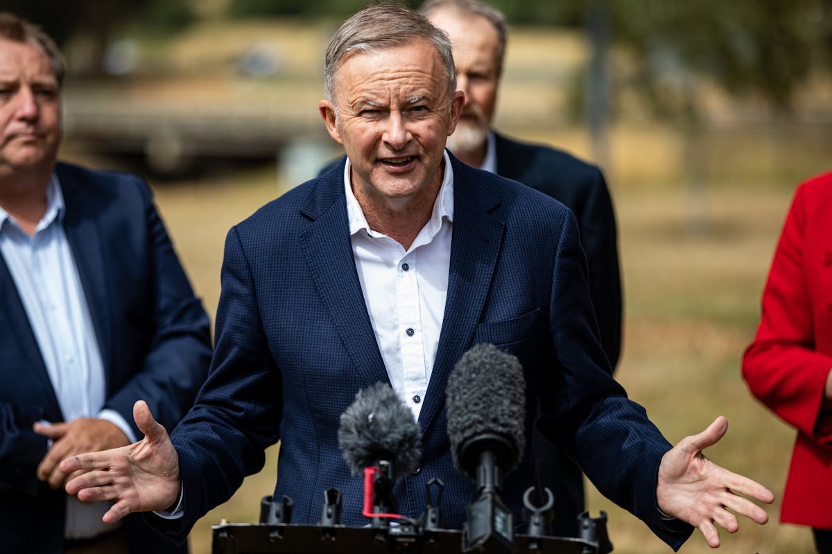 Newspoll has Labor's biggest lead since Turnbull's ousting as Coalition  damaged by COVID