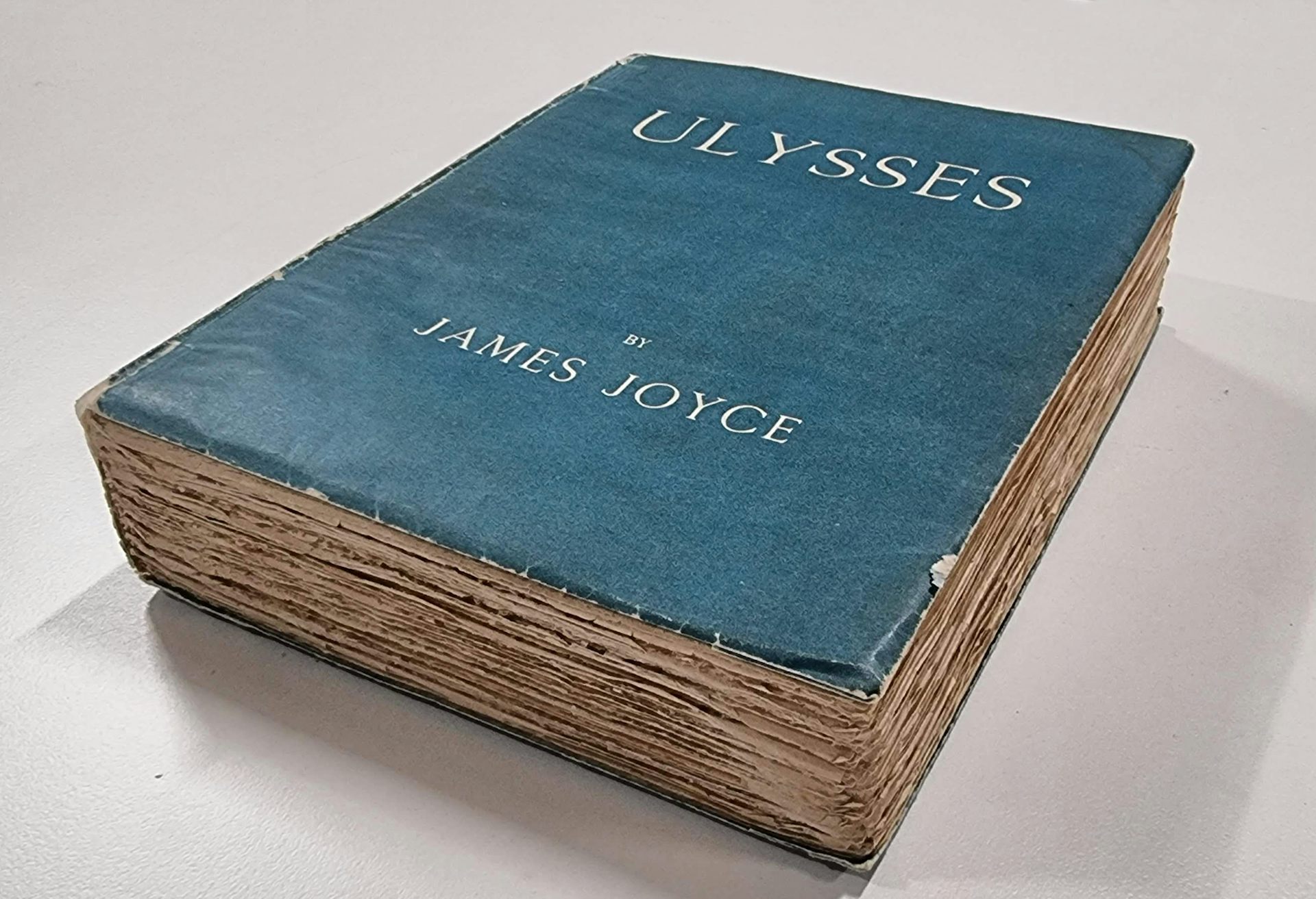 Ulysses at 100: why Joyce was so obsessed with the perfect blue cover