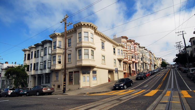San Francisco streets and apartments