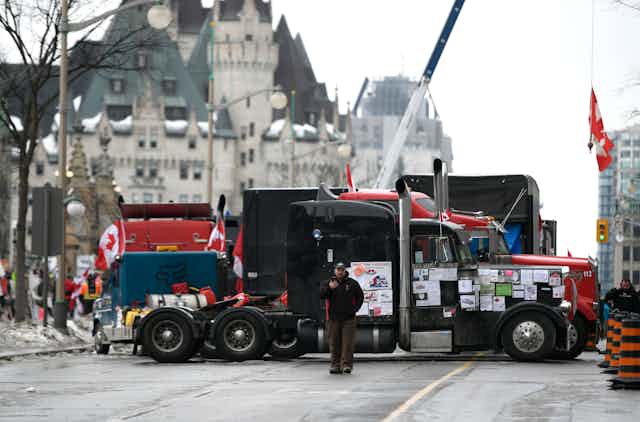 The occupation of Ottawa by the &#39;freedom convoy&#39; has the potential for an  urban siege