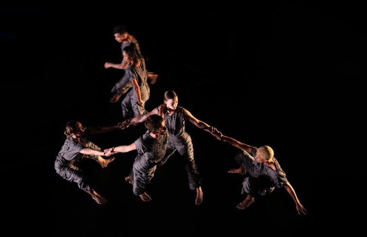 Six dancers