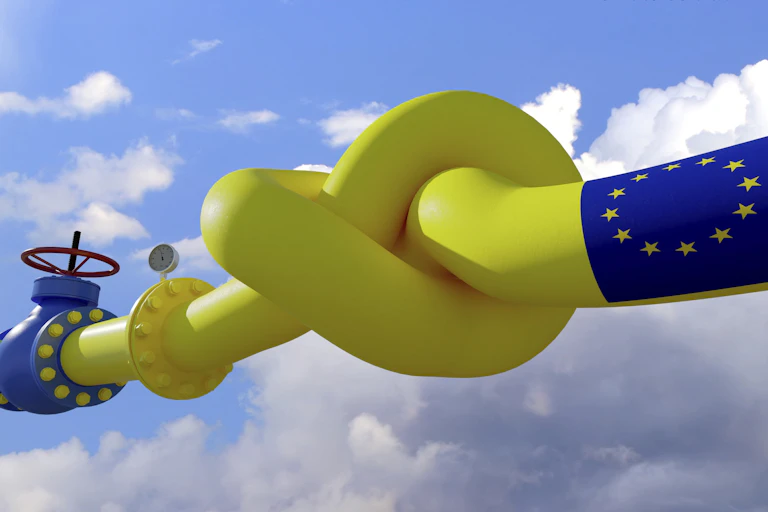 Conducción de gas con un nudo y una bandera de la UE