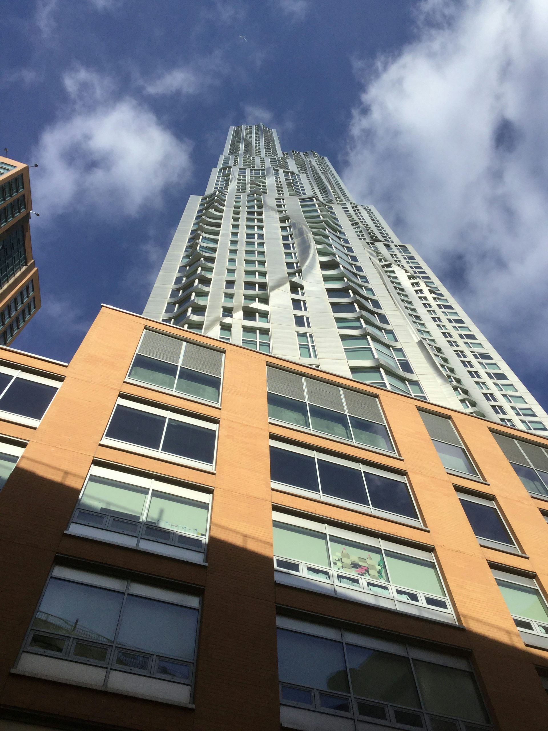 Une école intégrée dans une tour à condos