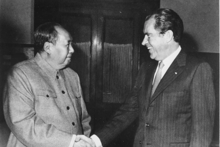 Chairman Mao shakes hands with US president Richard Nixon in Beijing 1972.