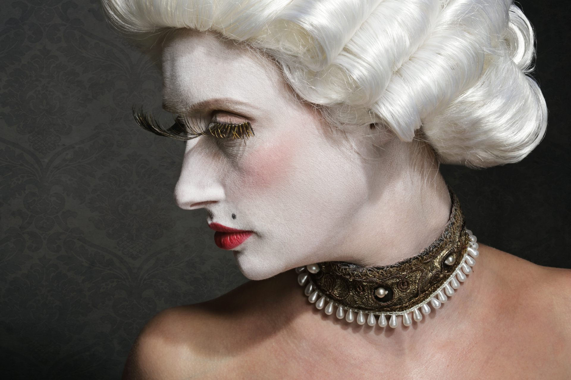 Dying for makeup: Lead cosmetics poisoned 18th-century European 