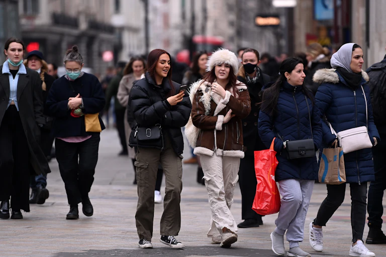 People shopping