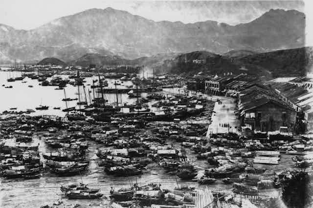 Archival picture of Hong Kong harbour from 1922