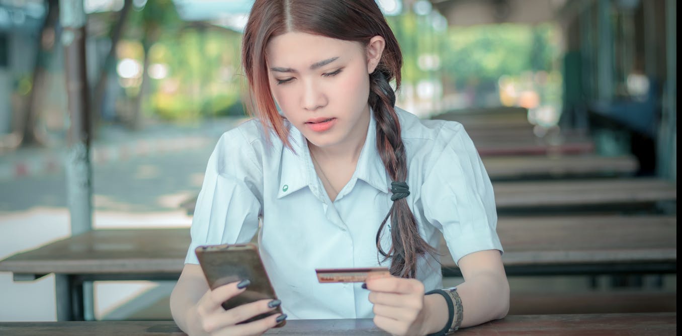 Many students don’t know how to manage their money. Here are 6 ways to improve financial literacy education Many students don’t know how to manage their money. Here are 6 ways to improve financial literacy education