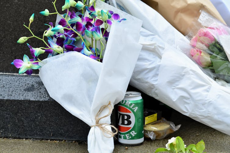 A tribute to Warne at the MCG includes, fittingly, a can of beer and a meat pie. AAP/Joel Carrett A tribute to Warne at the MCG includes, fittingly, a can of beer and a meat pie. AAP/Joel Carrett