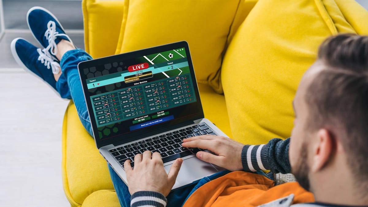 Sports betting: how in-play betting features could be leading to harmful  gambling – new research