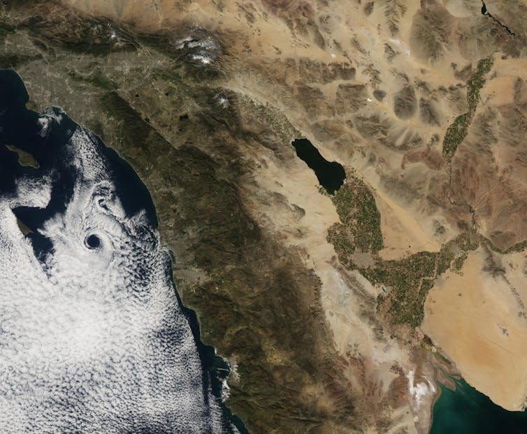 Satellite image of the Salton Sea showing a wide valley